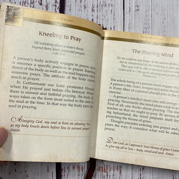 The Power of Prayer small spiritual book - Picture 6 of 10
